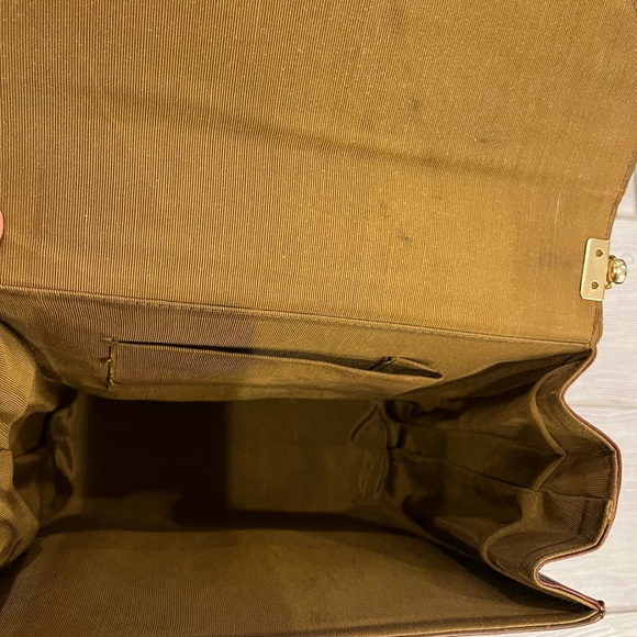 1960s Green ,Gold,Brown & Red Shoulder Bag with Color-Blocking Design - Picture 13 of 13